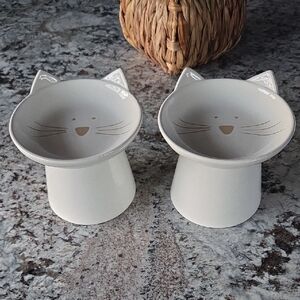Ceramic Cat Face Elevated Bowls - White